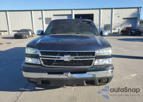 2006 Chevrolet Silverado C1500 from USA, damaged, VIN 2GCEC13T561104957